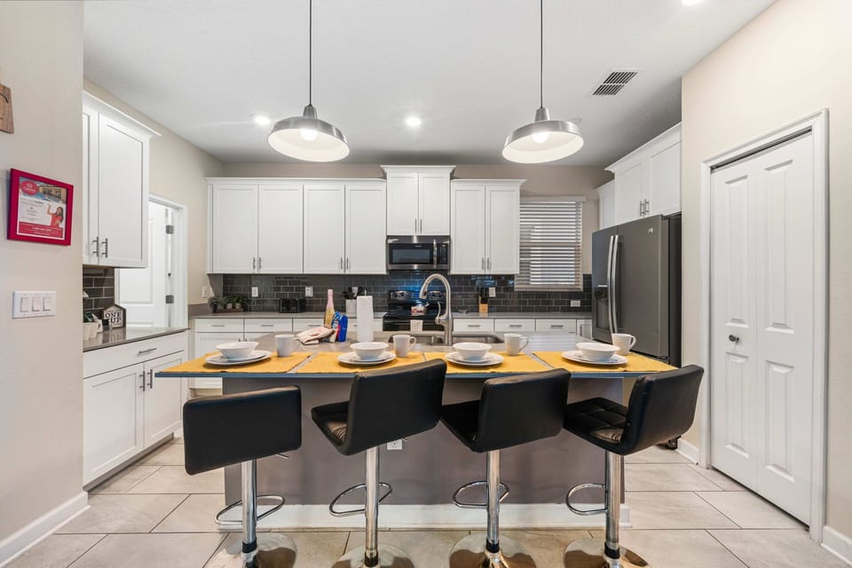 Fully equipped kitchen