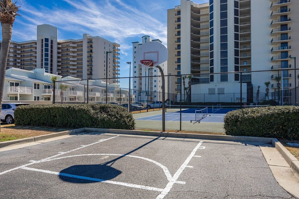 Condo, 3 Bedrooms | Sport court