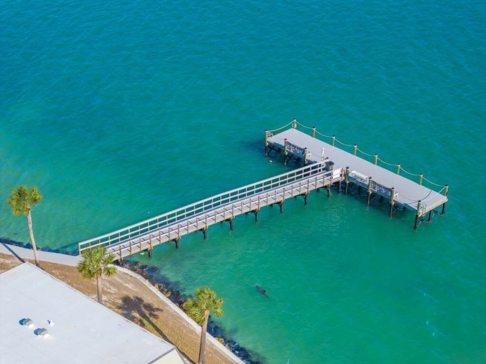 Condo, 2 Bedrooms | Aerial view
