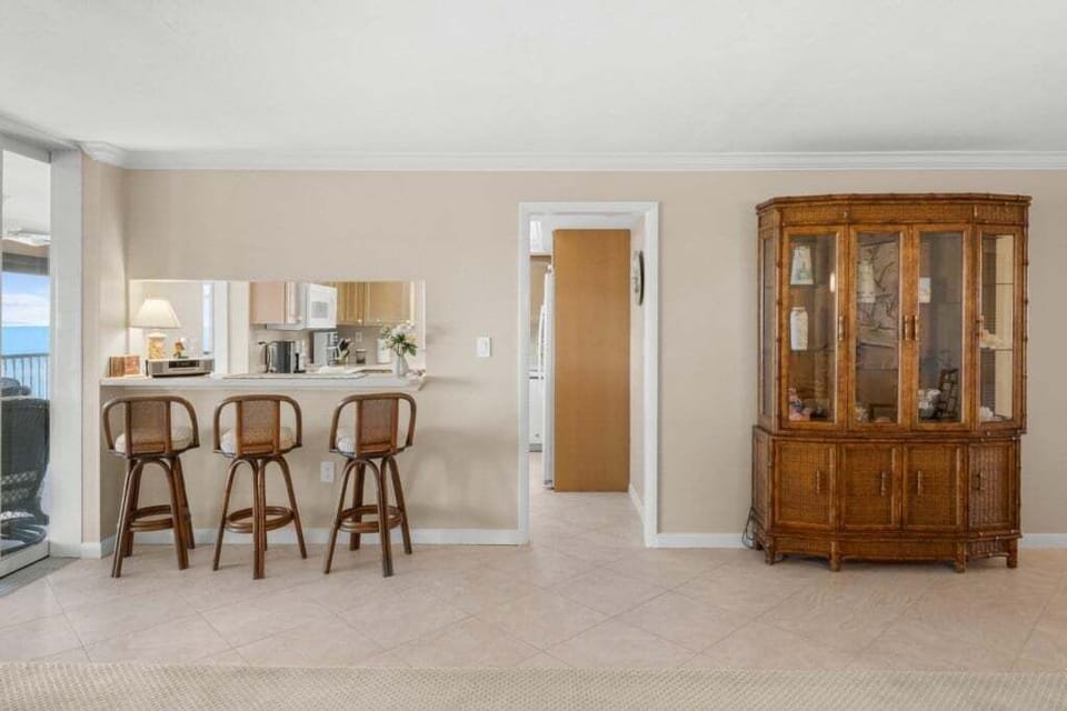 Condo, 3 Bedrooms | Private kitchen