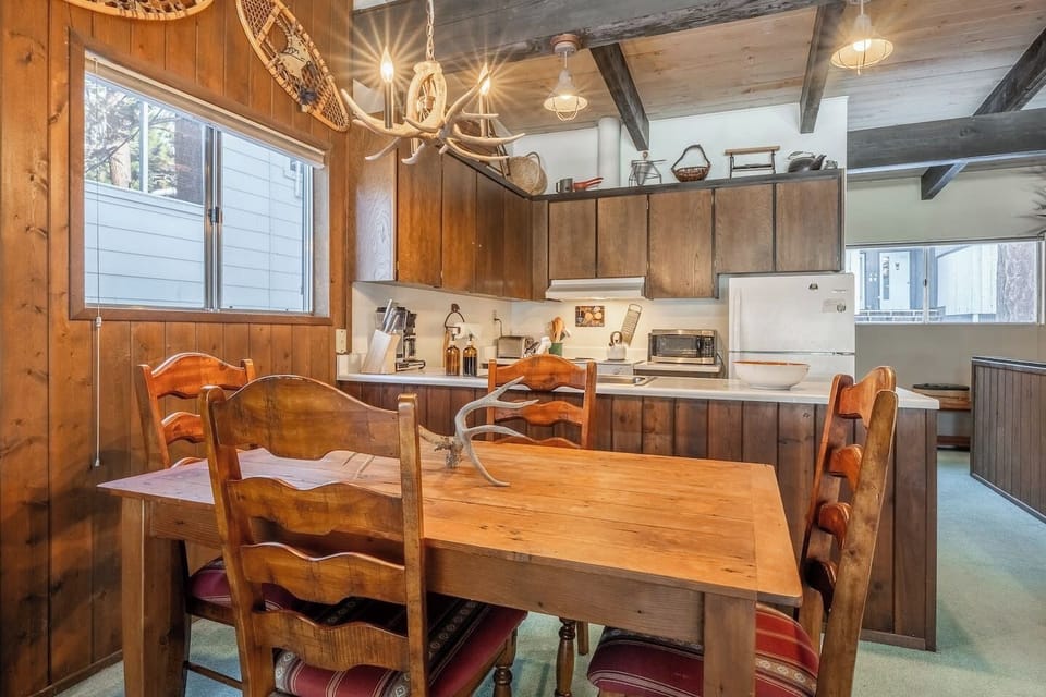 Mountain Memories Start Around the Table!
