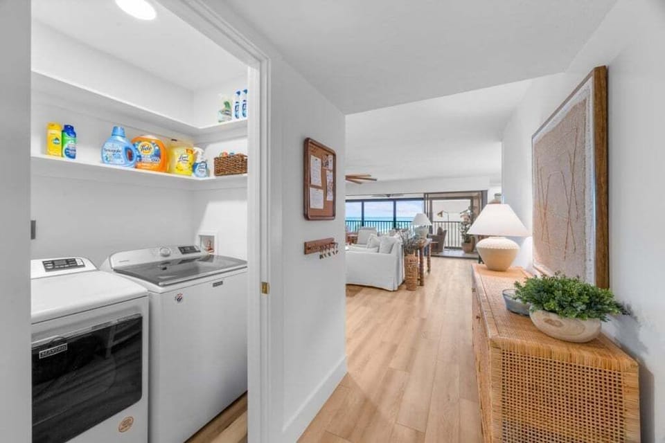 Condo, 3 Bedrooms | Interior