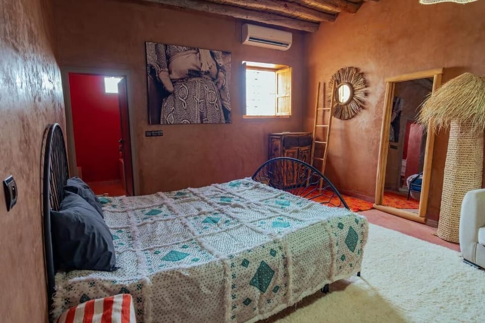 Triple Room, Courtyard View | Iron/ironing board (on request), WiFi (free)