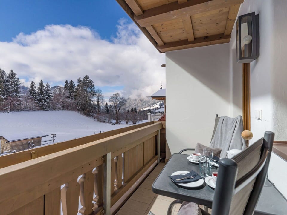 Apartment, Hardwood, Wood Stain, Balcony, Freezing, Hotel