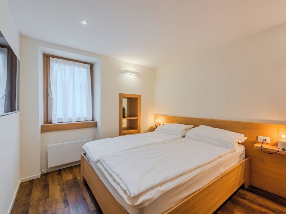 Wood, Bedroom, Interior Design, Bed, Bed Frame, Bed Sheet, Floor, Bedding, Flooring, Ceiling