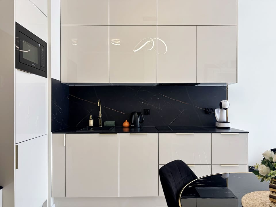 Comfort Apartment, Balcony, River View | Private kitchen