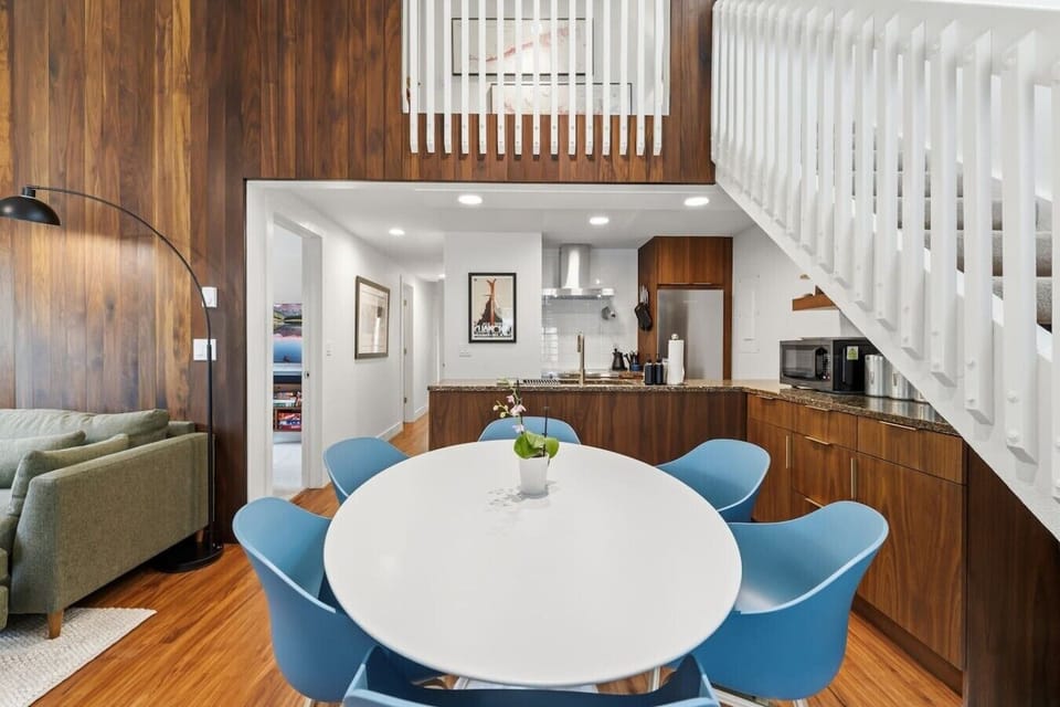 6 person dining table