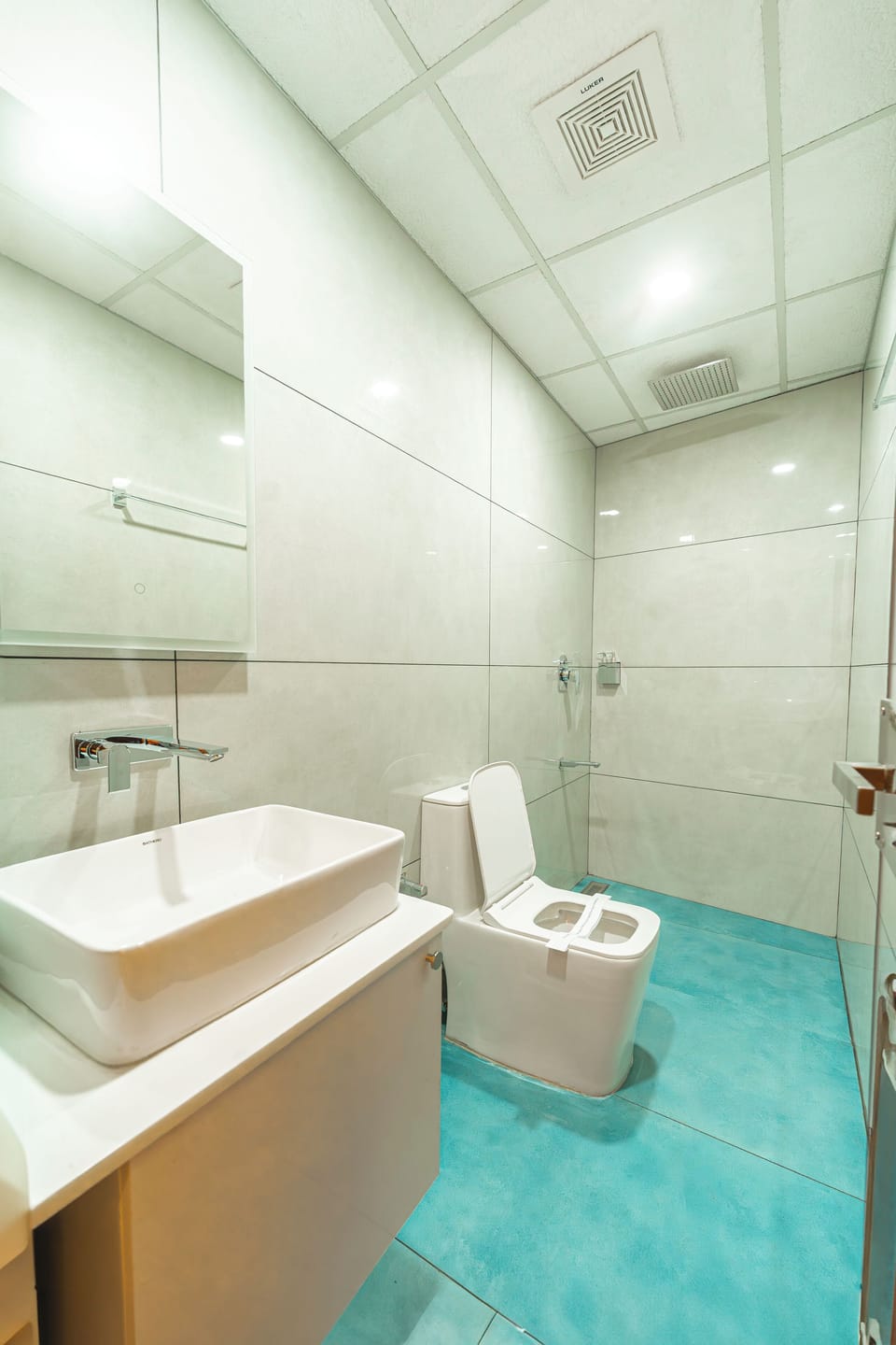 Deluxe Suite | Bathroom