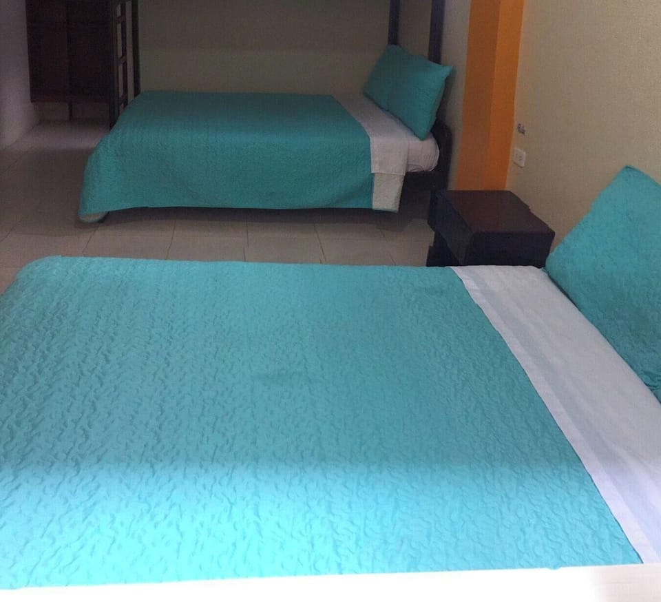 Basic Quadruple Room | WiFi (free)