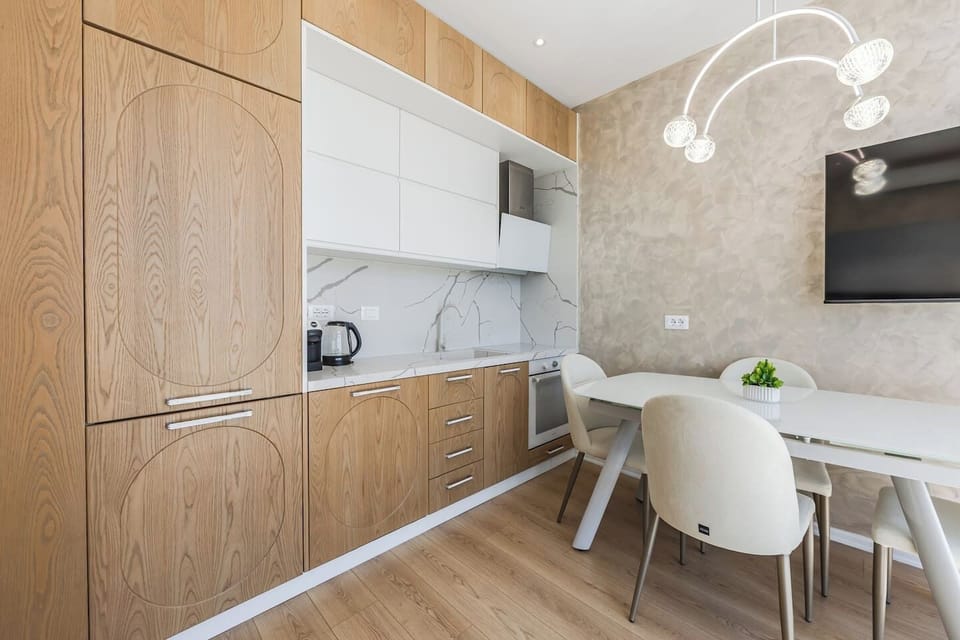 Fully-equipped kitchen