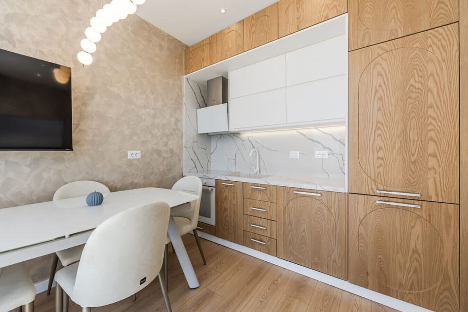 Fully-equipped kitchen