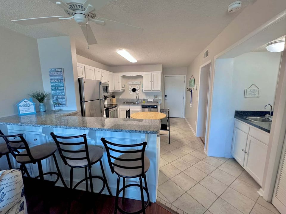 Condo, Multiple Beds, Garden View (Gulf Shores Plantation 3327) | Private kitchen