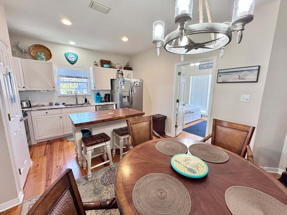 Cottage, Multiple Beds, Garden View (The Rookery 900) | Dining