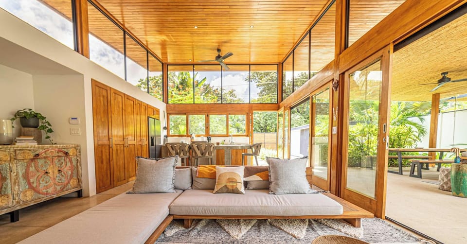 House | 3 bedrooms, high-speed internet