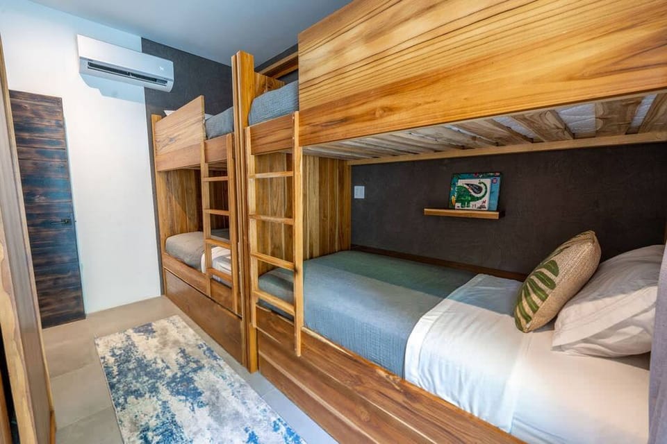House | 3 bedrooms, high-speed internet