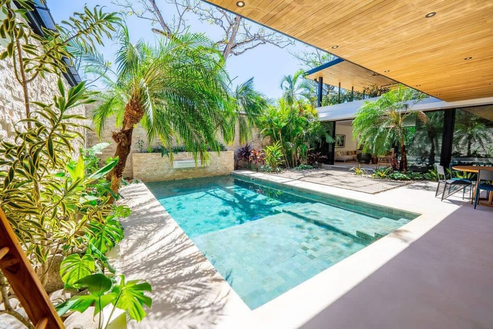 House | 5 bedrooms, high-speed internet