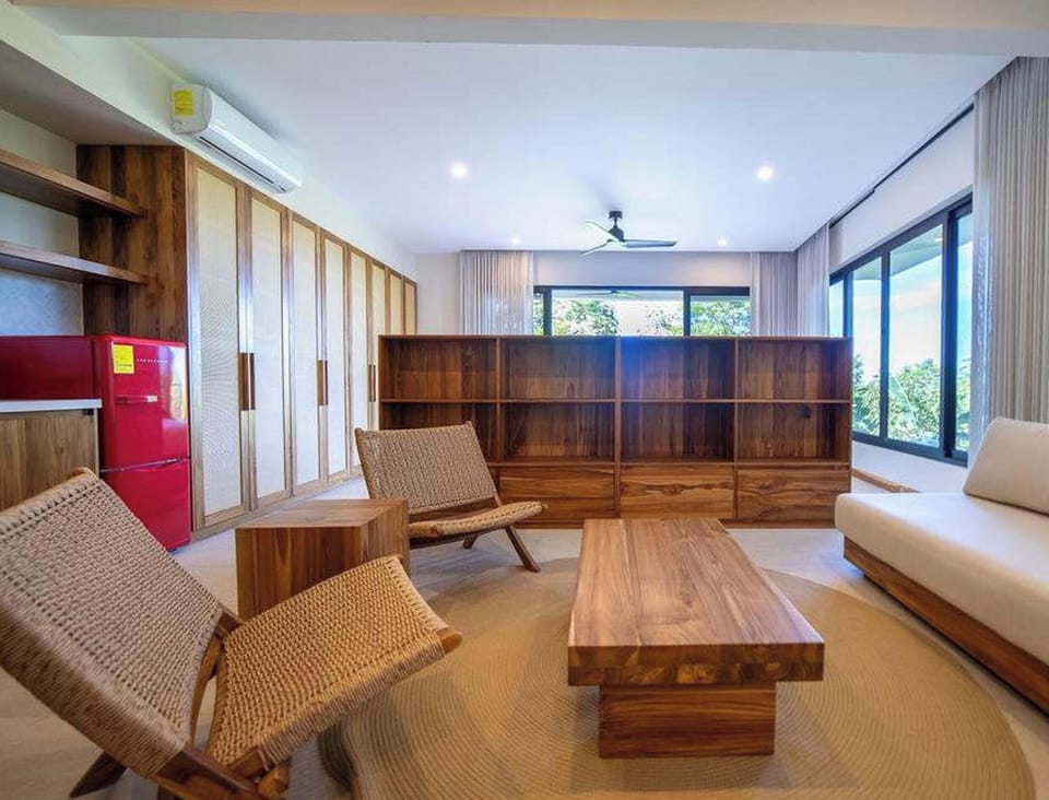 House | 5 bedrooms, high-speed internet