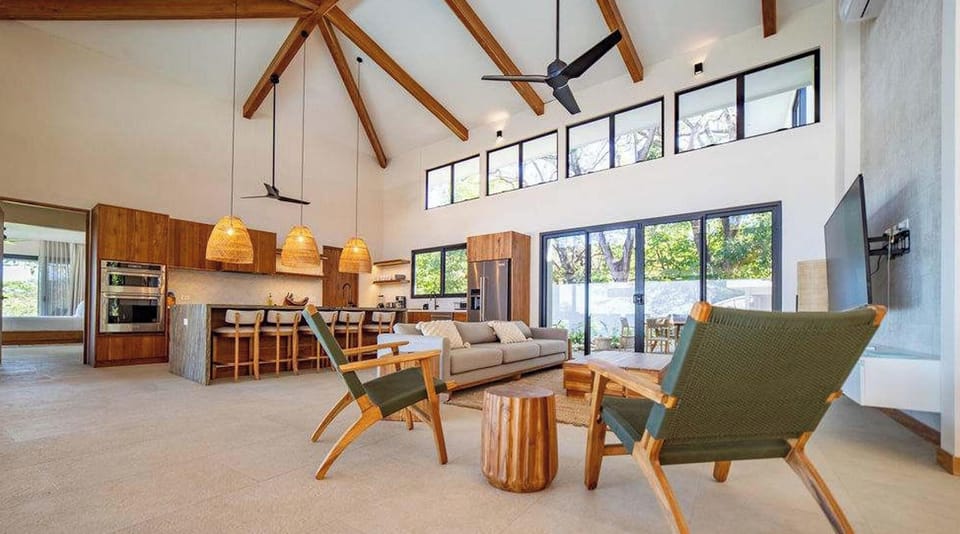 House | 5 bedrooms, high-speed internet