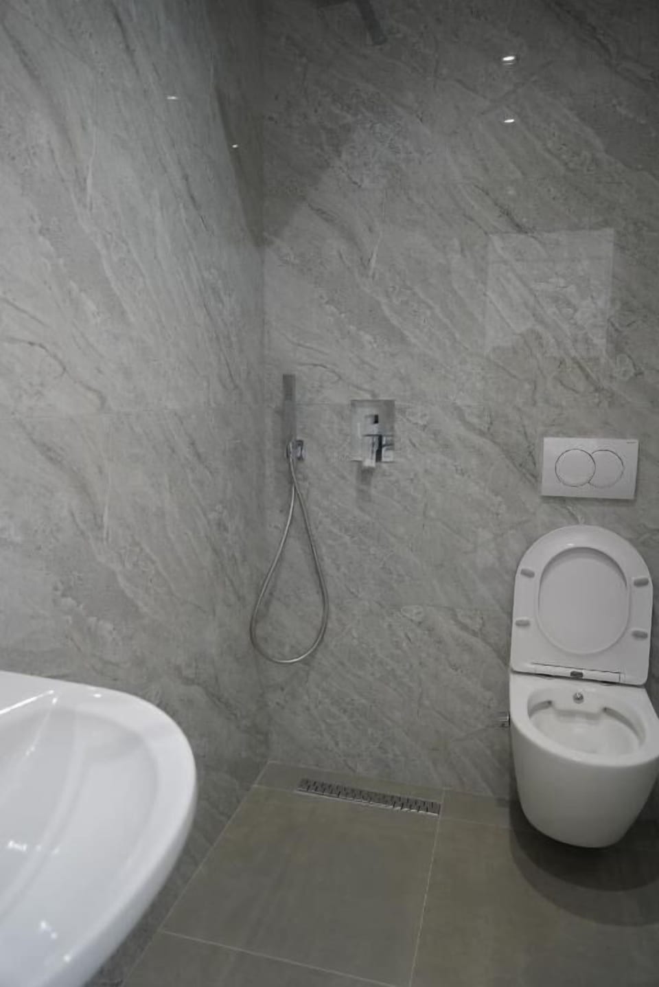 Shower, free toiletries, hair dryer (on request), towels
