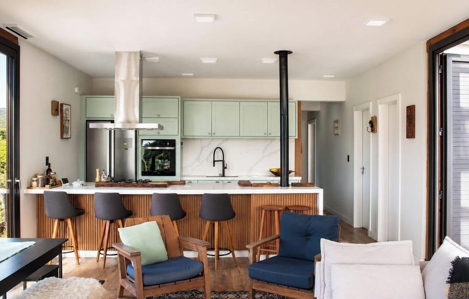 Premium House, 2 Bedrooms, Fireplace | Private kitchen | Cookware/dishes/utensils, dining table, kitchen island