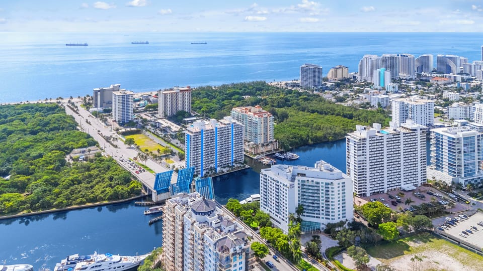 Condo, Balcony | Aerial view