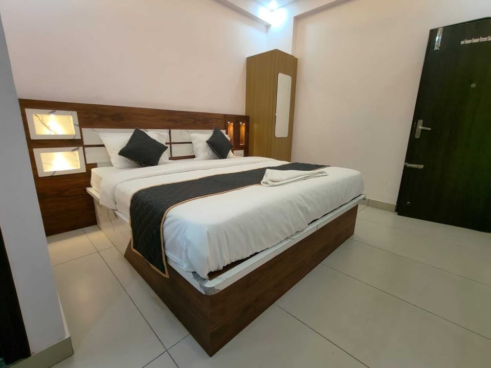 Deluxe Room | Desk, laptop workspace, WiFi (free)