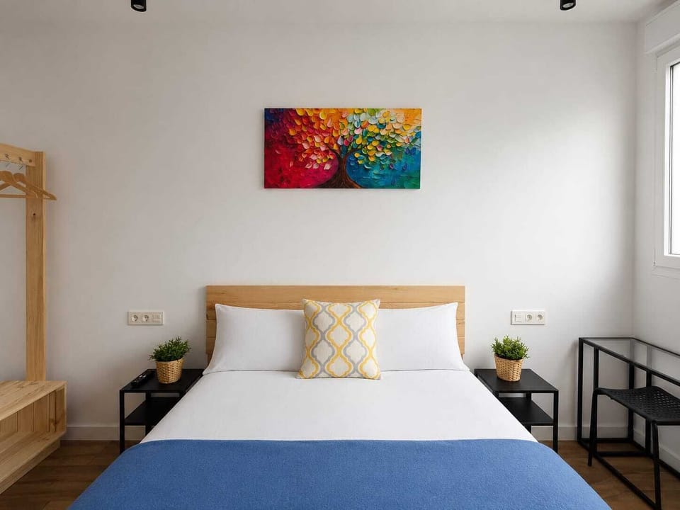 Double Room | Desk, iron/ironing board (on request), WiFi (free)