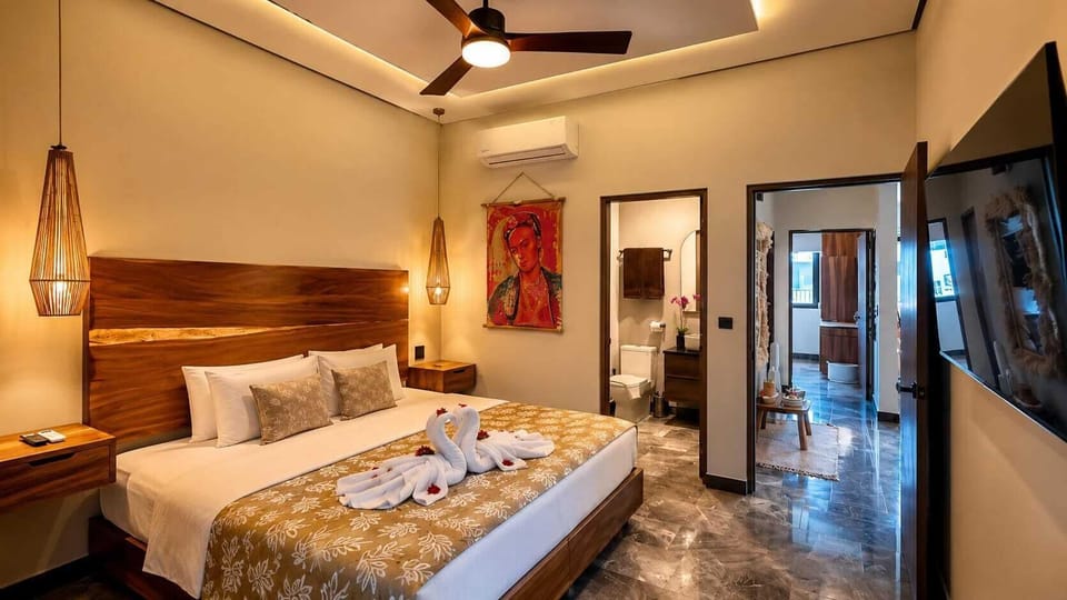 Deluxe Apartment, 2 Bedrooms, Balcony, Courtyard View | Blackout drapes, iron/ironing board, WiFi (free)