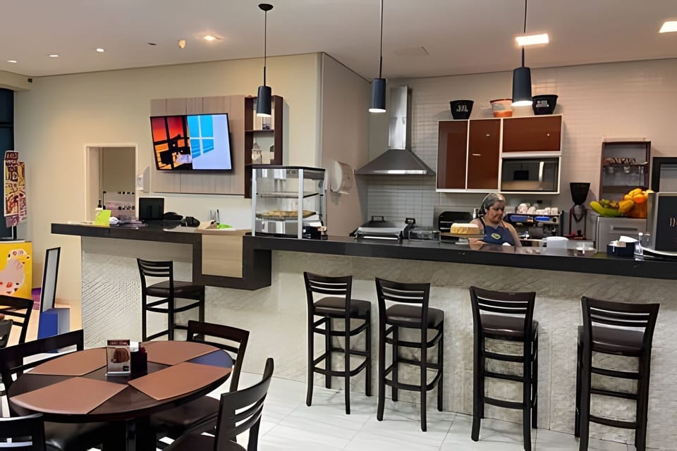 Apartment | Dining