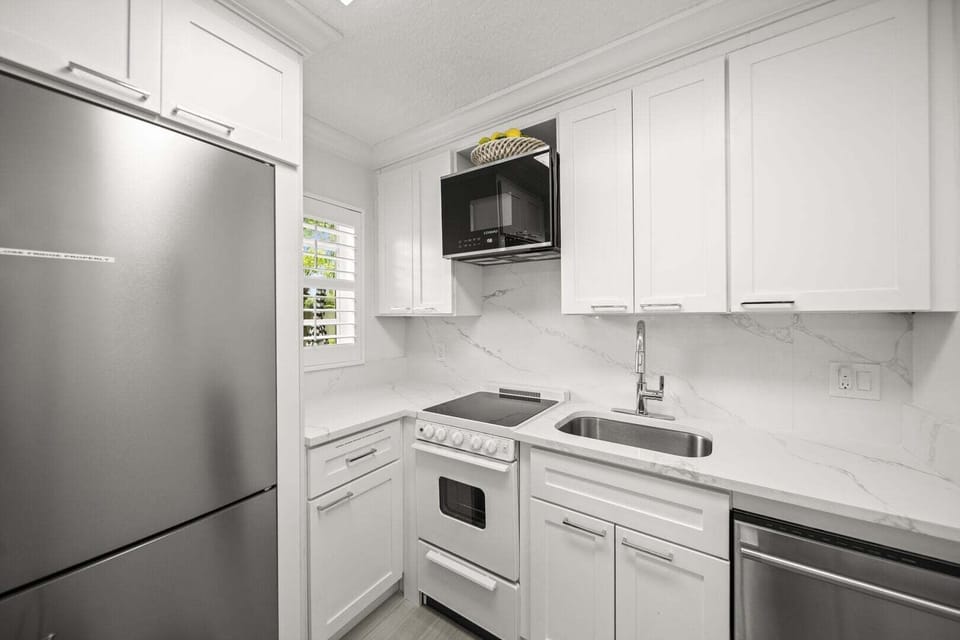 Fully stocked kitchen with all the essentials needed for cooking
