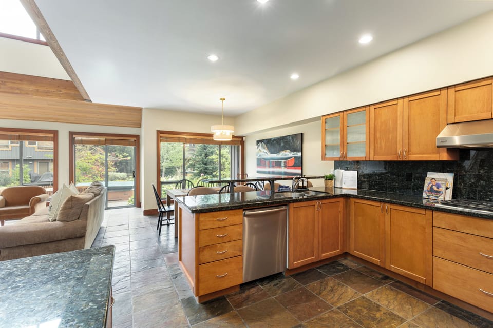 Main Floor - Kitchen