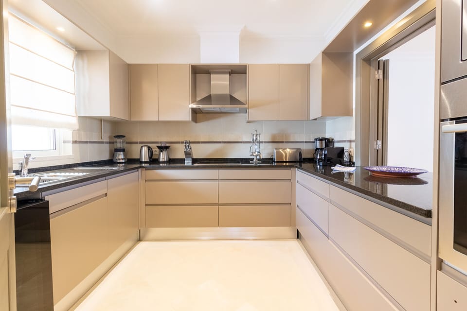 Apartment, 2 Bedrooms, Hot Tub, Partial Sea View | Private kitchen | Espresso maker, coffee/tea maker, full-size fridge, microwave