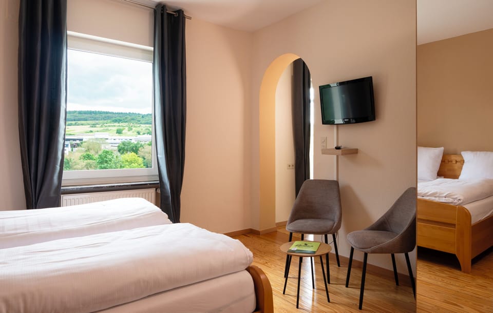 Double Room, Garden View | WiFi (free)