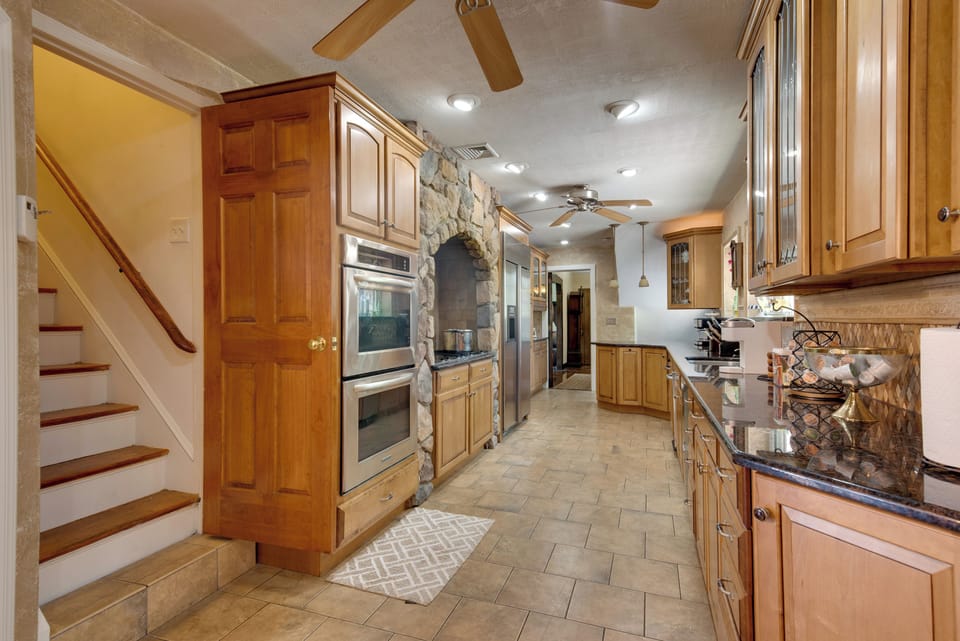 Kitchen | Main Level