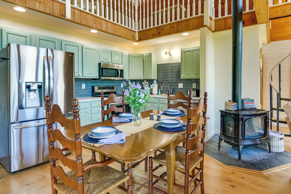 Kitchen | Dining Area | 1st Floor