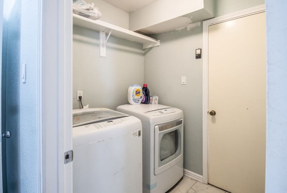 250_Deevine homes_8