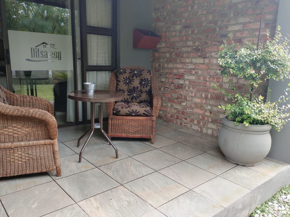 Classic Double Room, Garden View | Terrace/patio