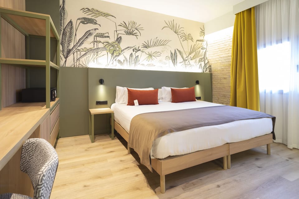 In-room safe, desk, soundproofing, free cribs/infant beds