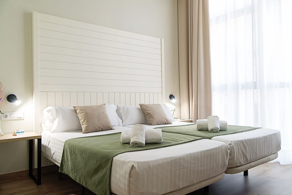 In-room safe, desk, soundproofing, free cribs/infant beds