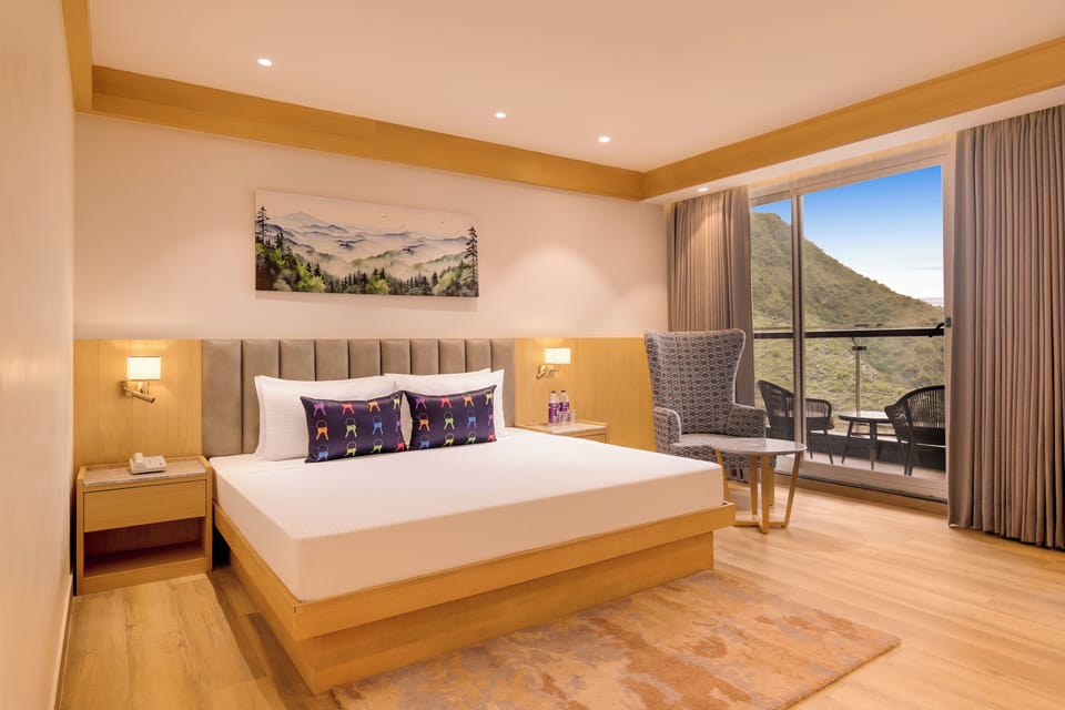 Deluxe Room | In-room safe, WiFi (free)