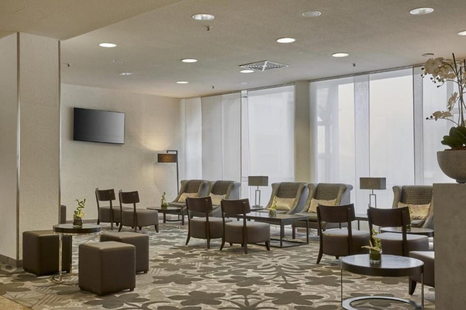 Entrance / Reception