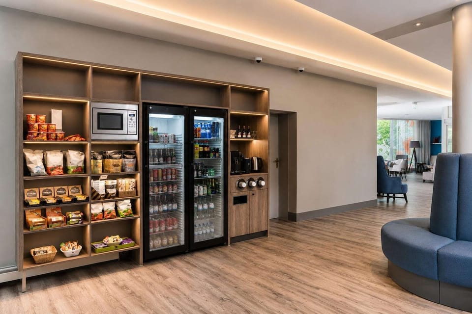 Entrance / Reception