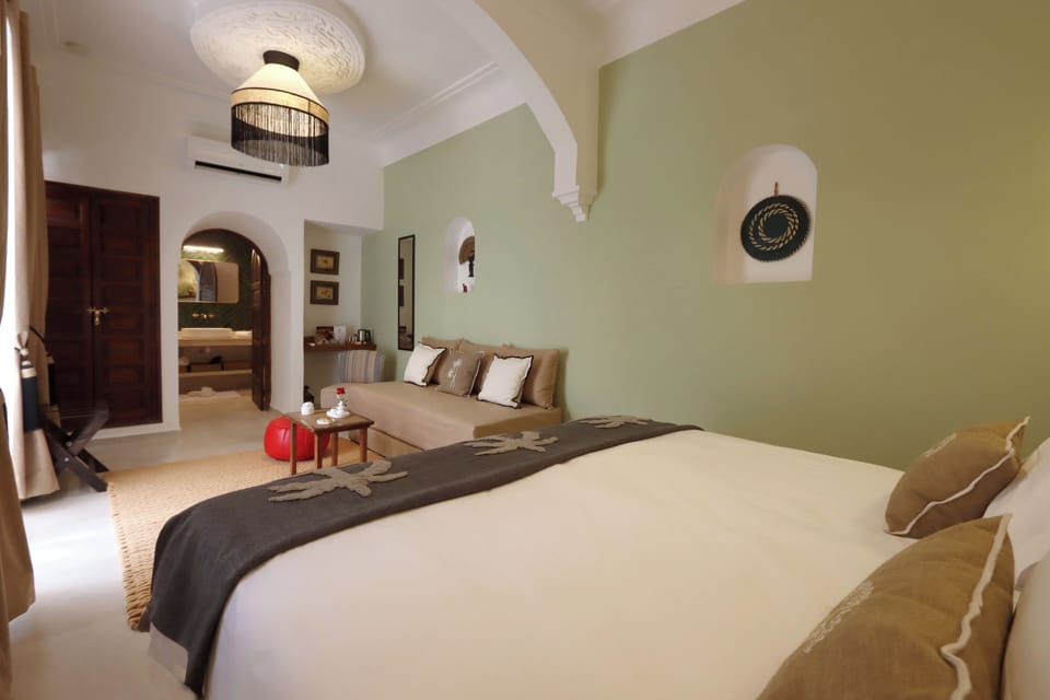 Luxury Suite | Pillowtop beds, in-room safe, desk, blackout drapes