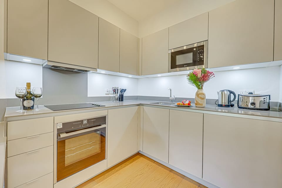 Superior Apartment, 1 Bedroom (One-Bedroom) | Private kitchen