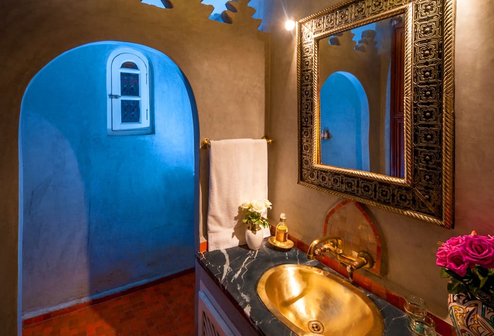 Double Room (Orange) | Bathroom | Free toiletries, hair dryer, towels