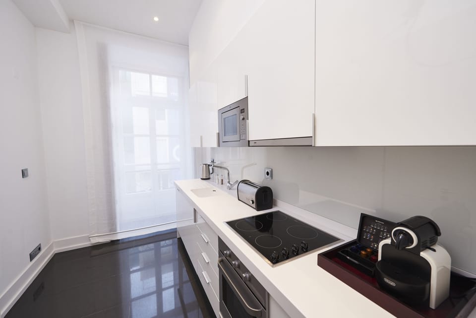 Deluxe Apartment, 2 Bedrooms (2 Adults + 4 Children) | Private kitchen | Fridge, microwave, oven, stovetop