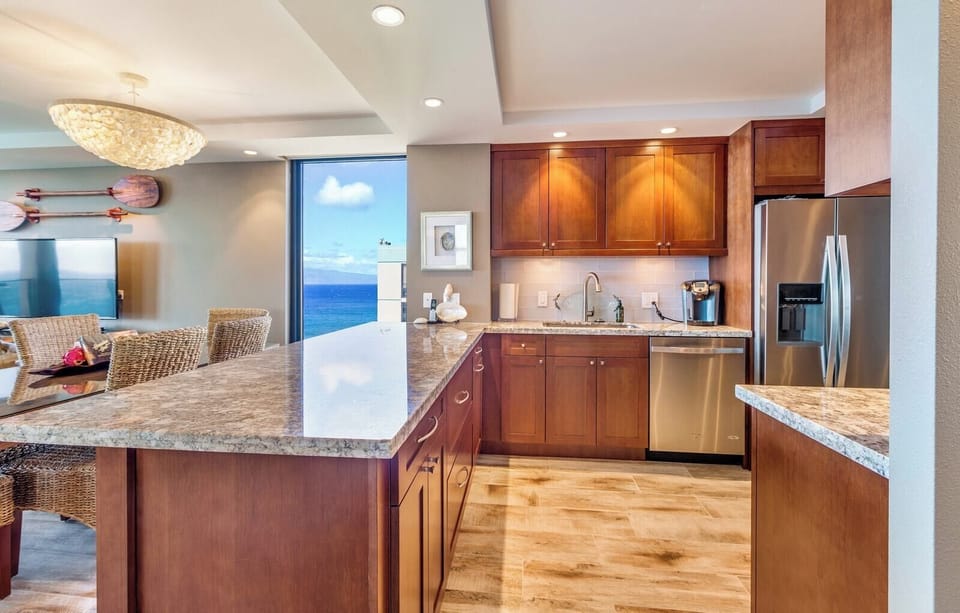 From grain-kissed floors to light-laced ceilings, the entire space breathes with the rhythm of refined coastal life MAH-1211