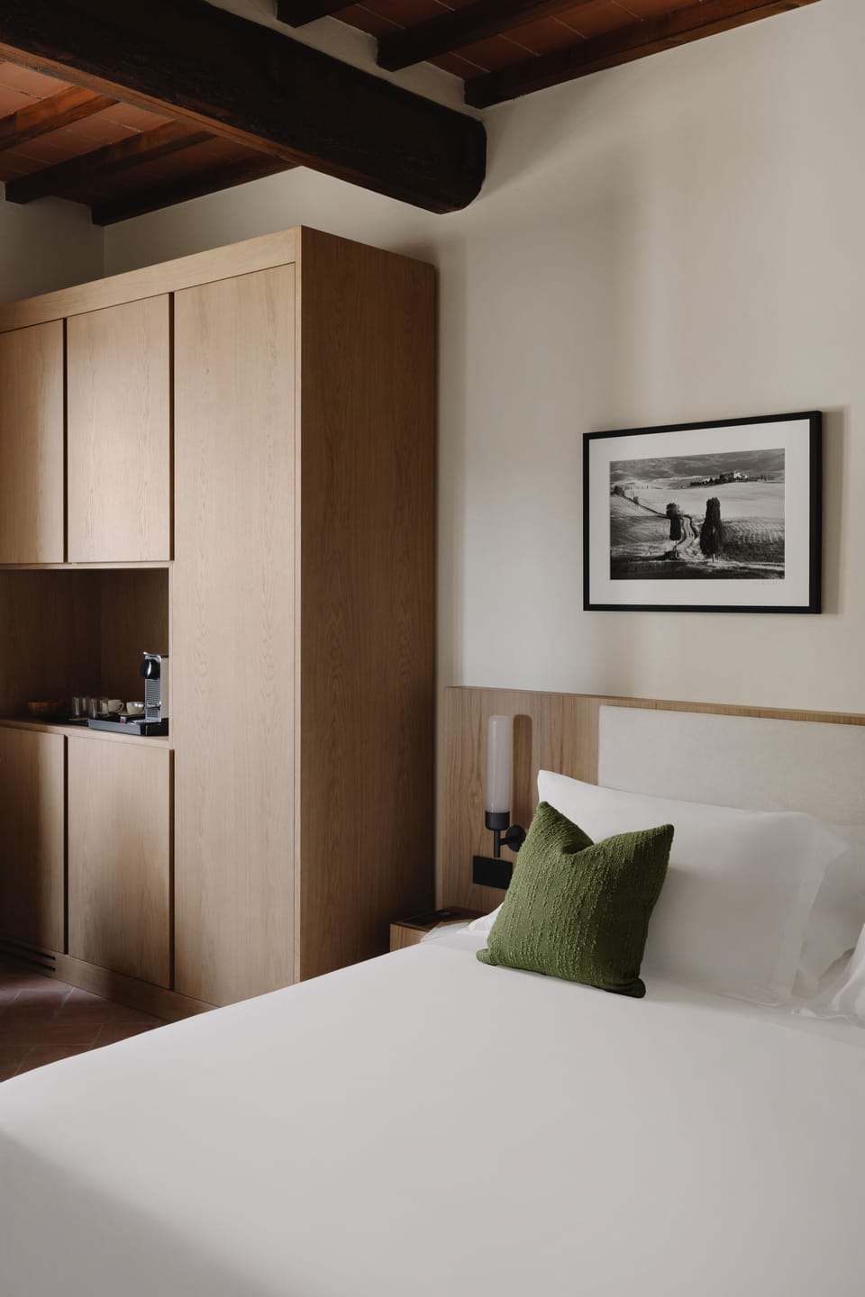 Junior Suite | Premium bedding, in-room safe, desk, laptop workspace
