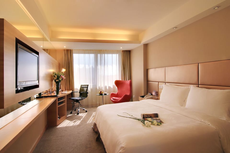 Superior Room, 1 King Bed (East Wing) | In-room safe, desk, blackout drapes, iron/ironing board