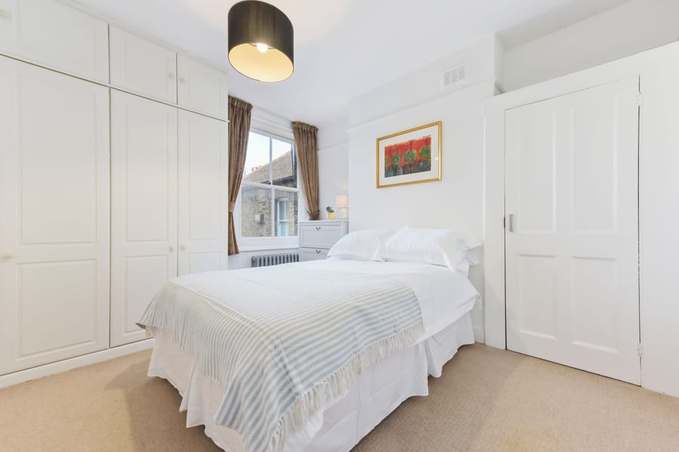 Spacious 3BDR On The Southbank With Balcony Apartment in London Borough of Southwark